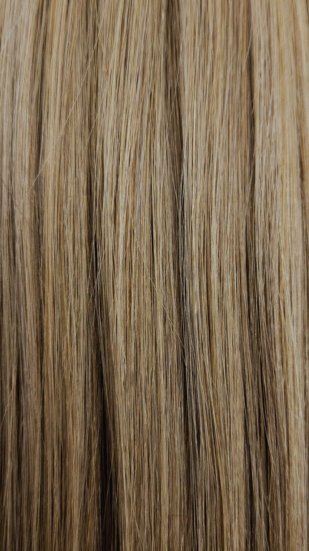 Load image into Gallery viewer, 18&amp;quot; Russian Luxe Hybrid Weft - Patricia (50g)
