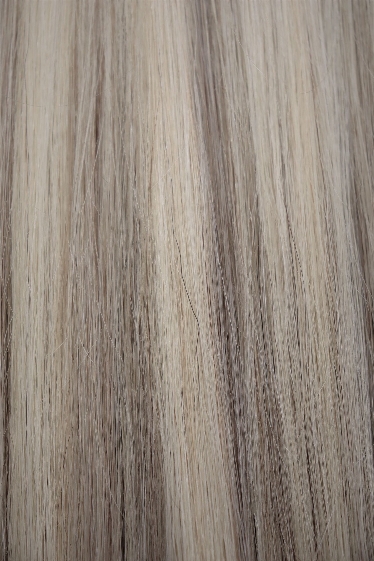 20&quot; Luxe Hand Tied Weft