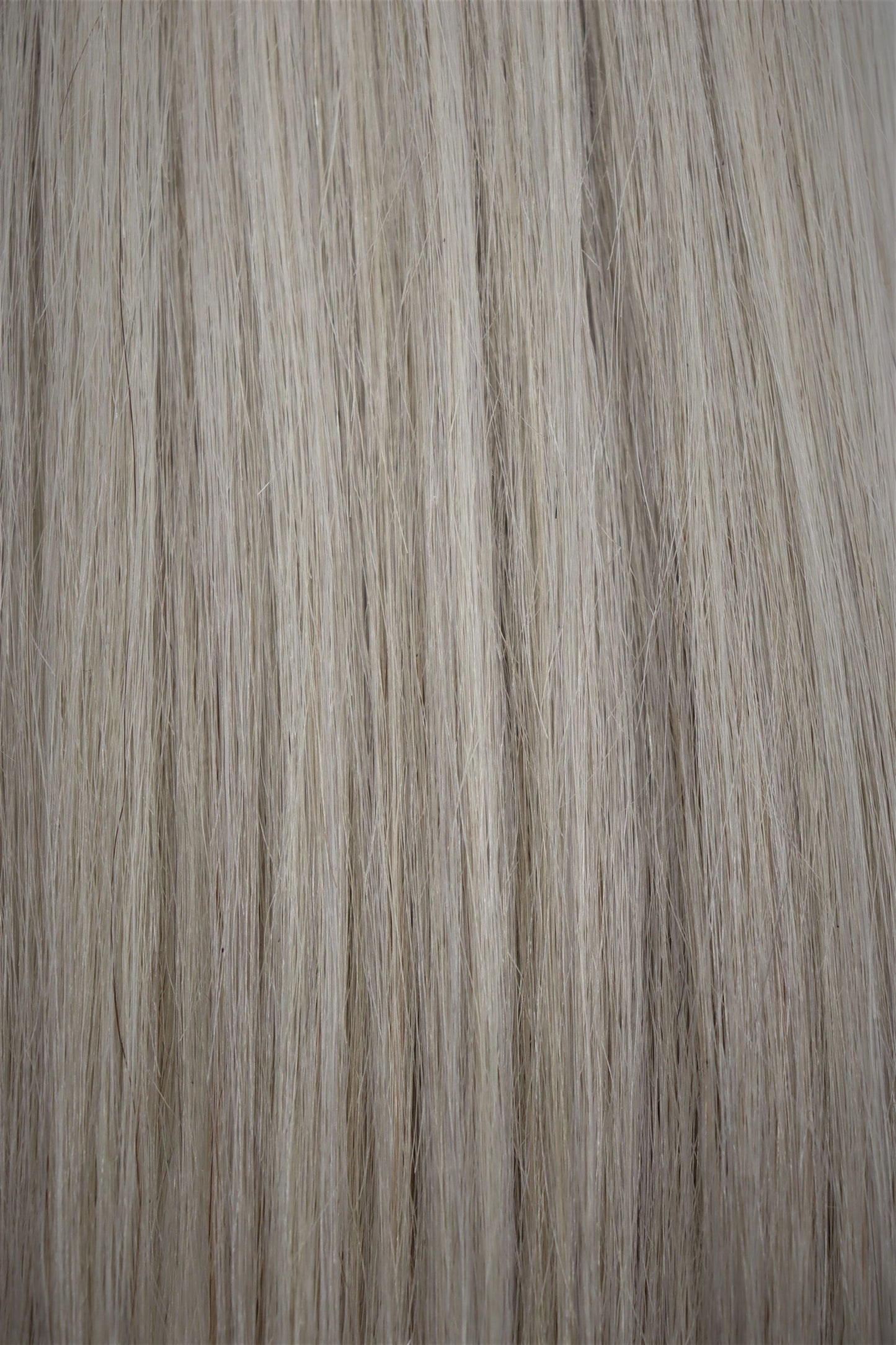 Load image into Gallery viewer, 18&amp;quot; European Hybrid Weft - Patricia

